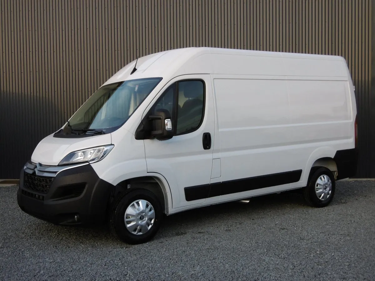 Citroen JUMPER FT 35 L2H2 BLUEHDI 165 CLUB Image 1