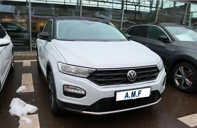 VOLKSWAGEN T-Roc 1.6 TDI SCR Style BlueMotion Tech. Image 1