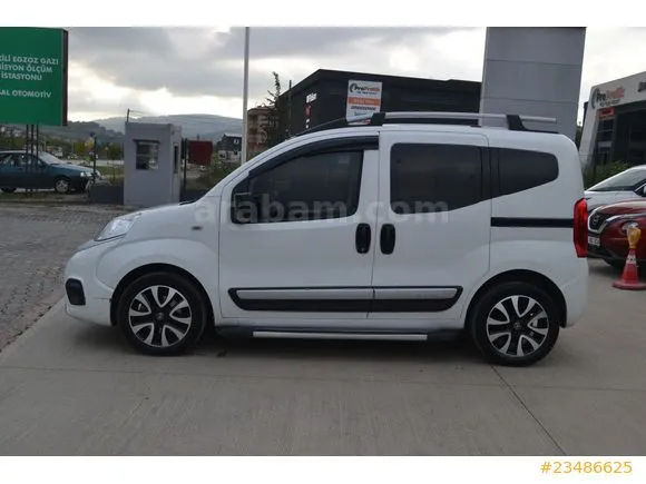 Fiat Fiorino Fiorino Combi 1.3 Multijet Safeline Image 7