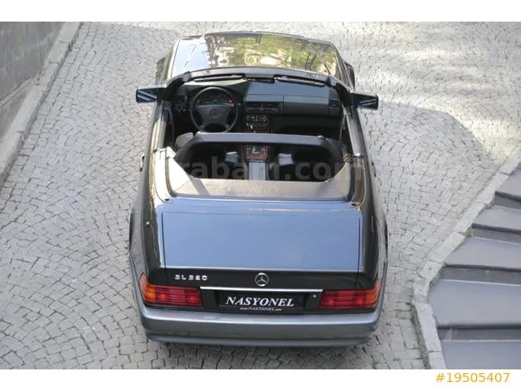 Mercedes - Benz SL 320 Image 5